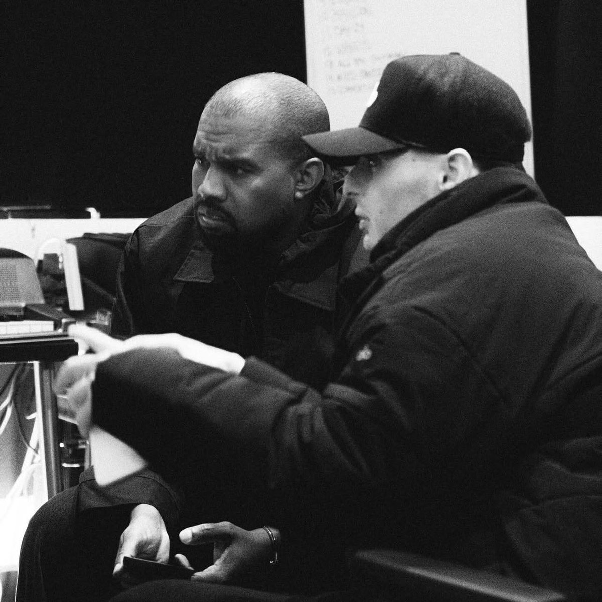 Ye Updates (Fan Account) tweet media