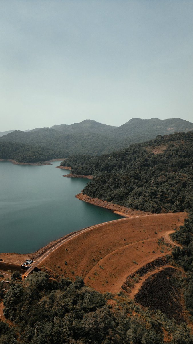 ChernorMomoh01's tweet photo. If we emulate the energy and commitment Ethiopians showed for their Grand Renaissance Dam, our Guma Dam would also be a global masterpiece too!🤭 #VisitSierraLeone 
#ExploreSalone #Photography #fypシ゚ 

📍 Guma Dam, Sierra Leone 🇸🇱 https://t.co/NvGYVYPldF