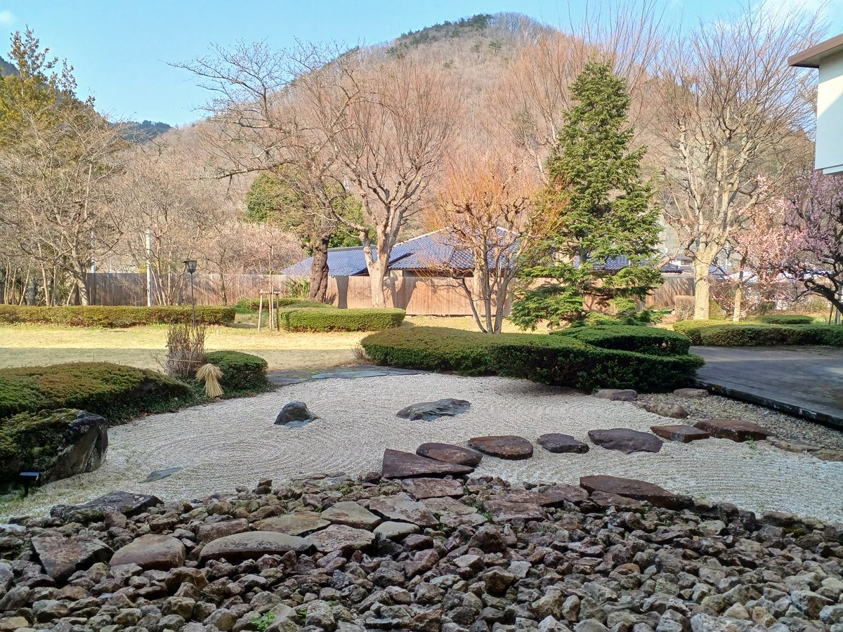 あらた tweet media