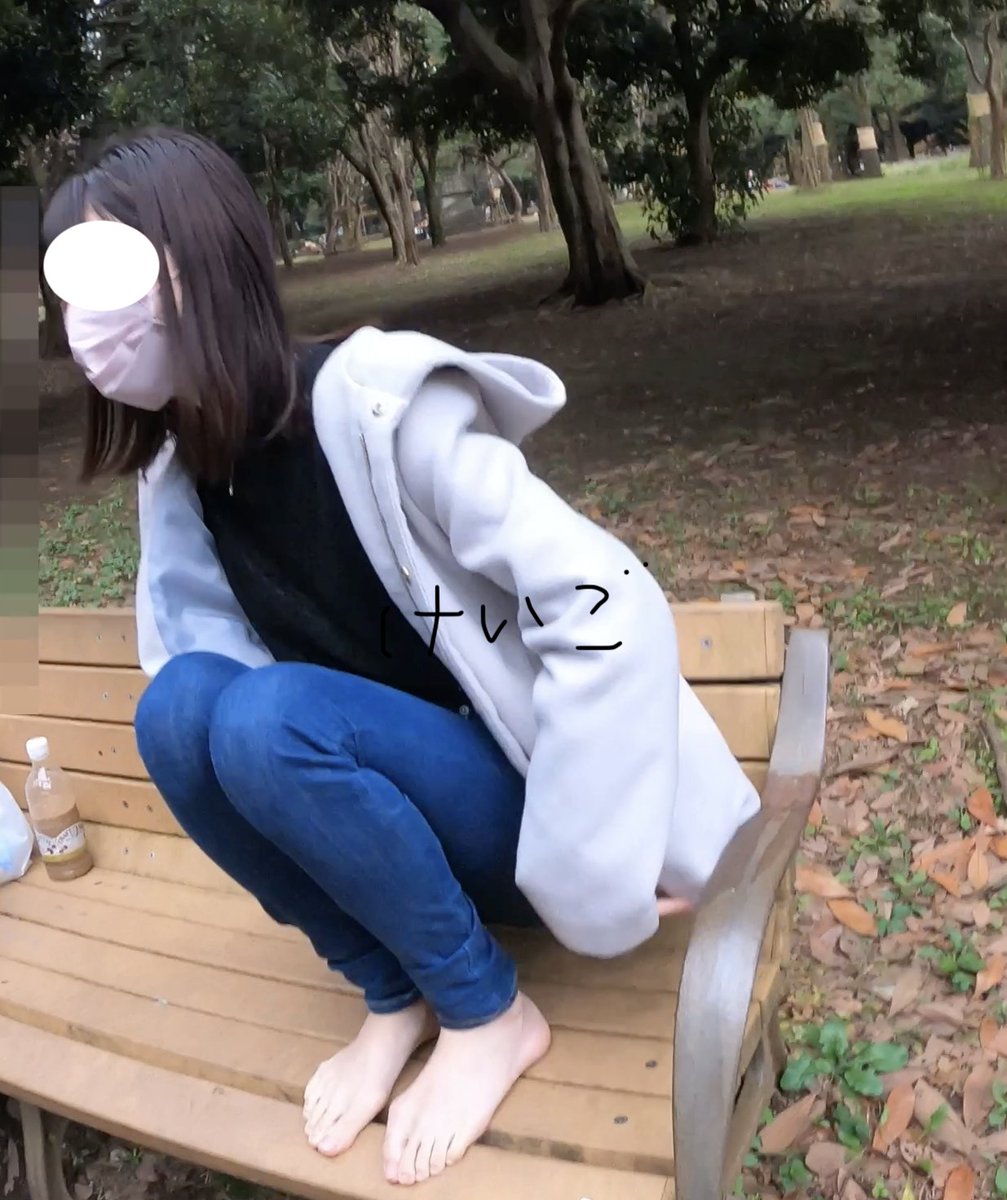 footphoto77's tweet photo. 【足裏くすぐり】【本編お顔ぼかし無し】

めっちゃ可愛い19歳の女子大生さんに
足裏を撮らせていただきました

https://t.co/lRLxNtfiHA https://t.co/sogFh1TRle
