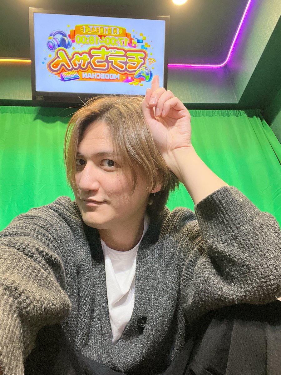 山口純 tweet media