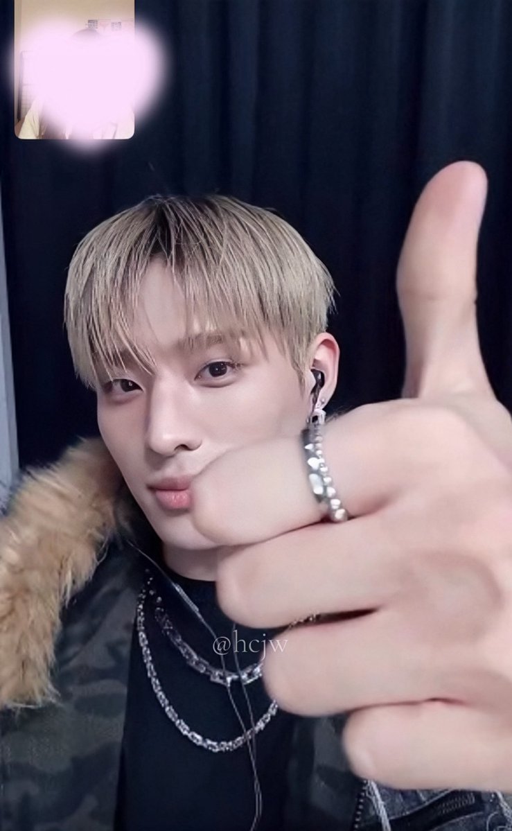 char 🌺 tweet media