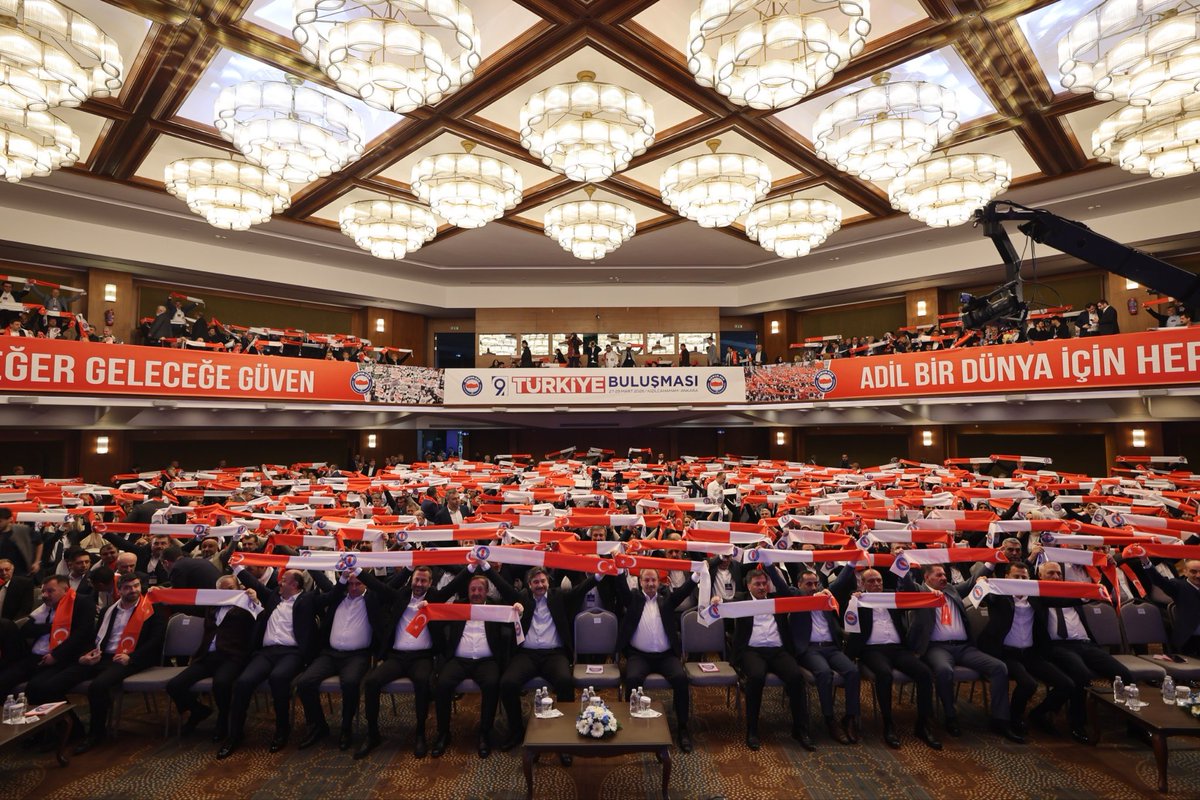 cetinkose2's tweet photo. Memur-Sen 9. Türkiye Buluşması 

#GüçlüMemurGüçlüTürkiye https://t.co/0syD0PnrdX