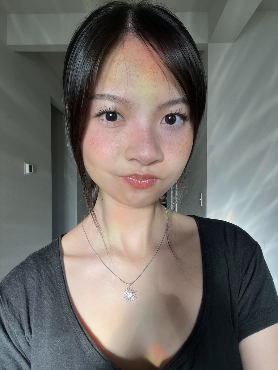 naomi .•+ tweet media