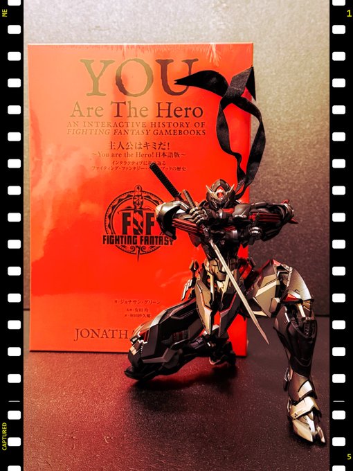 届きました! \(꒪ᗜ꒪ )/ 相変わらず緩衝材の意味を成していないクソ梱包のAmazonでしたが、FFコレクションの時の様な緩衝材すら使わぬ紙袋でなく、段ボールで送って来た事は評価したい 開封を躊躇う豪華仕様ですが、撮影後に開けました 中身は評判通り \ す げ え /