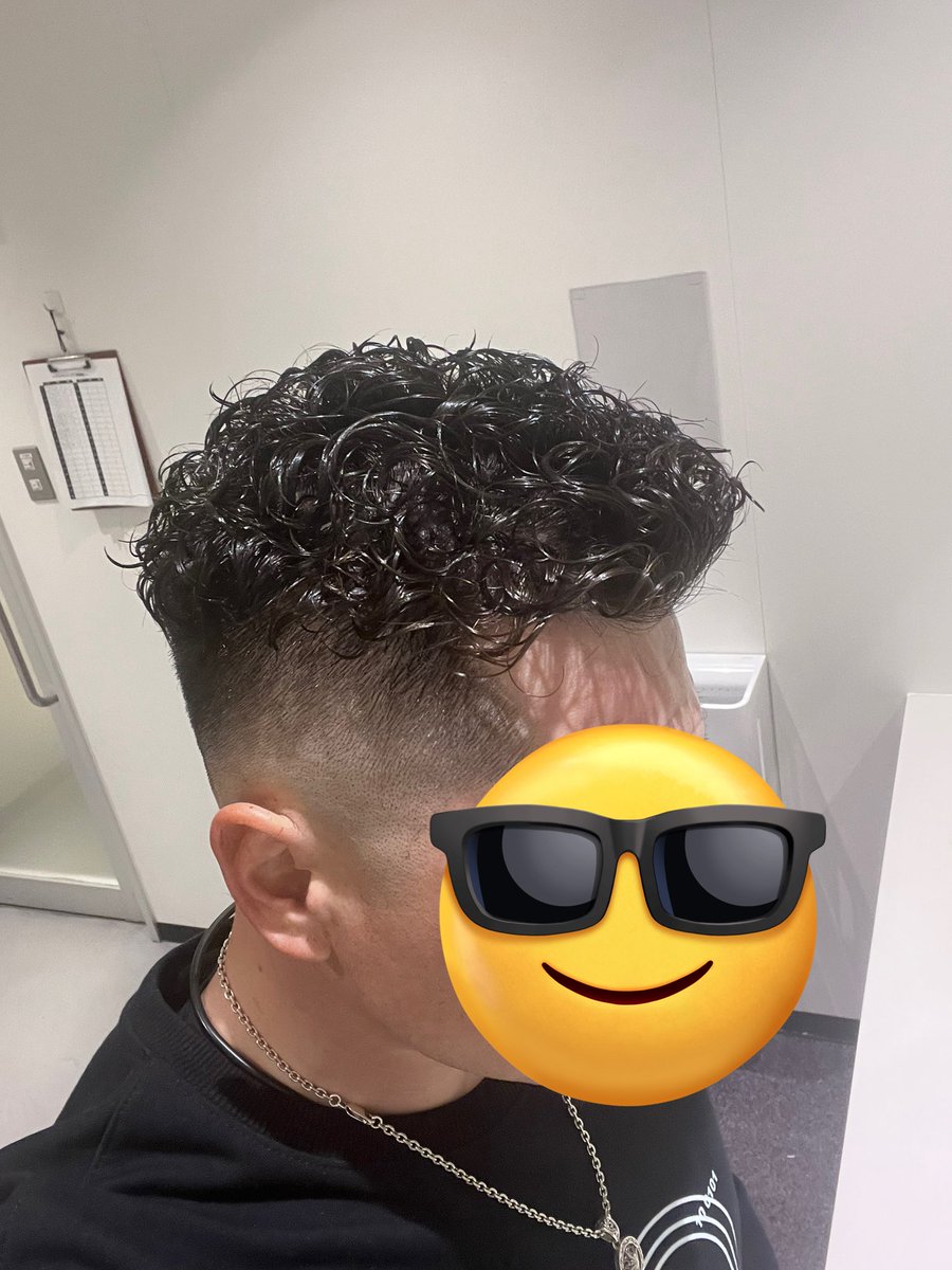 Moon__22__'s tweet photo. 極道パーマ💈 https://t.co/LeNFLUeNt4