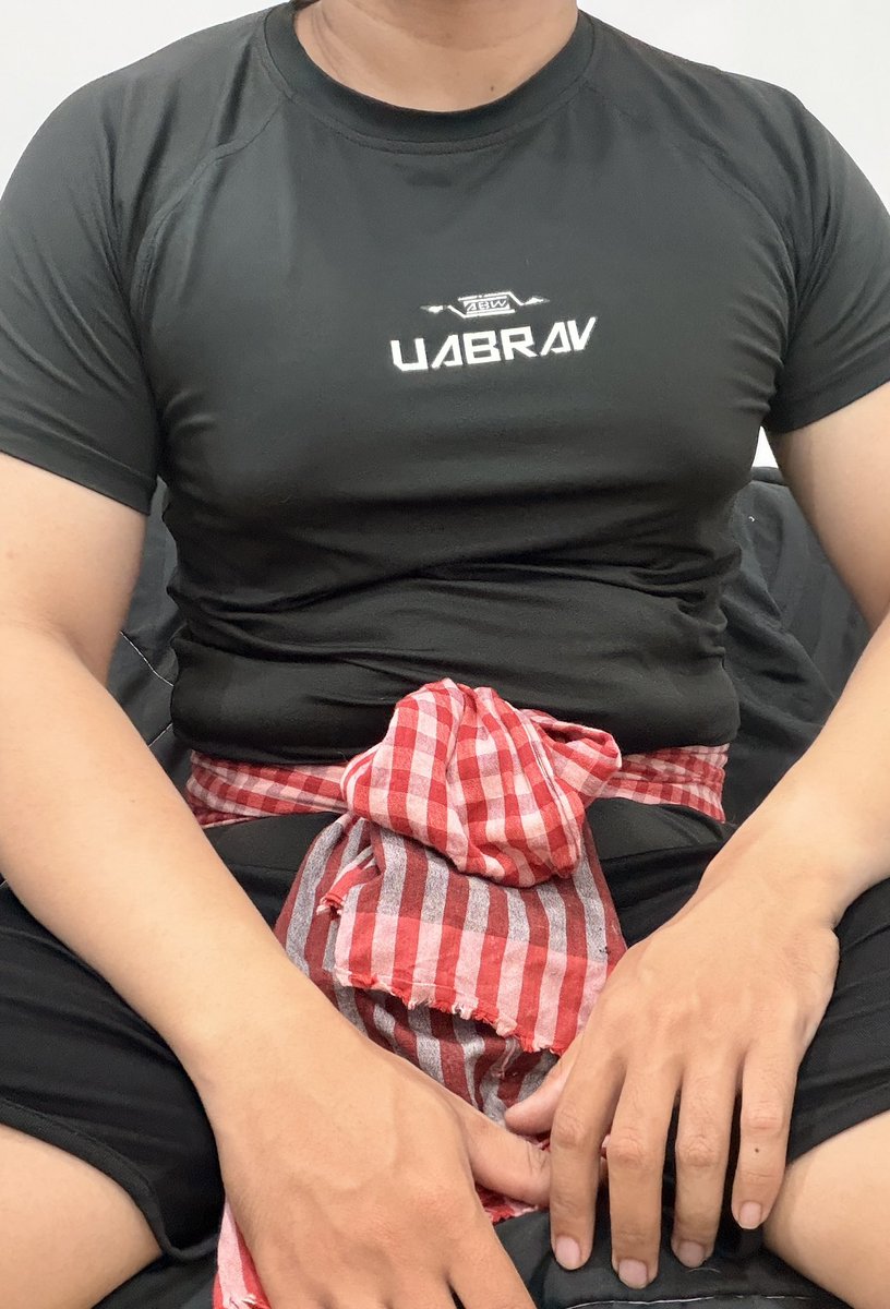 พ่อหนุ่มไทบ้าน tweet media