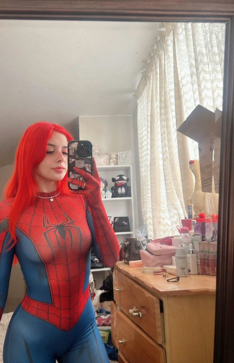 aylincherryred's tweet photo. Rt si quieres que sea tu mary jane https://t.co/mXsHHhSSyY