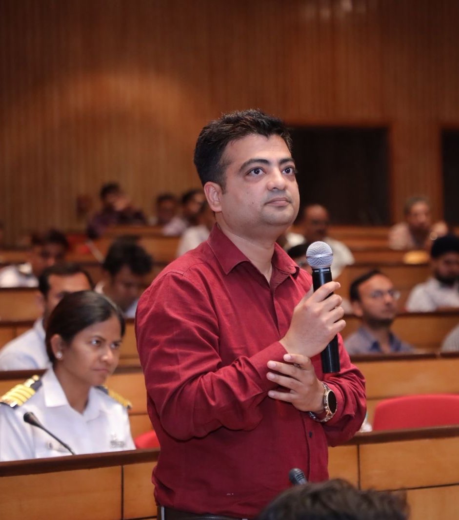 Delhi Customs tweet media