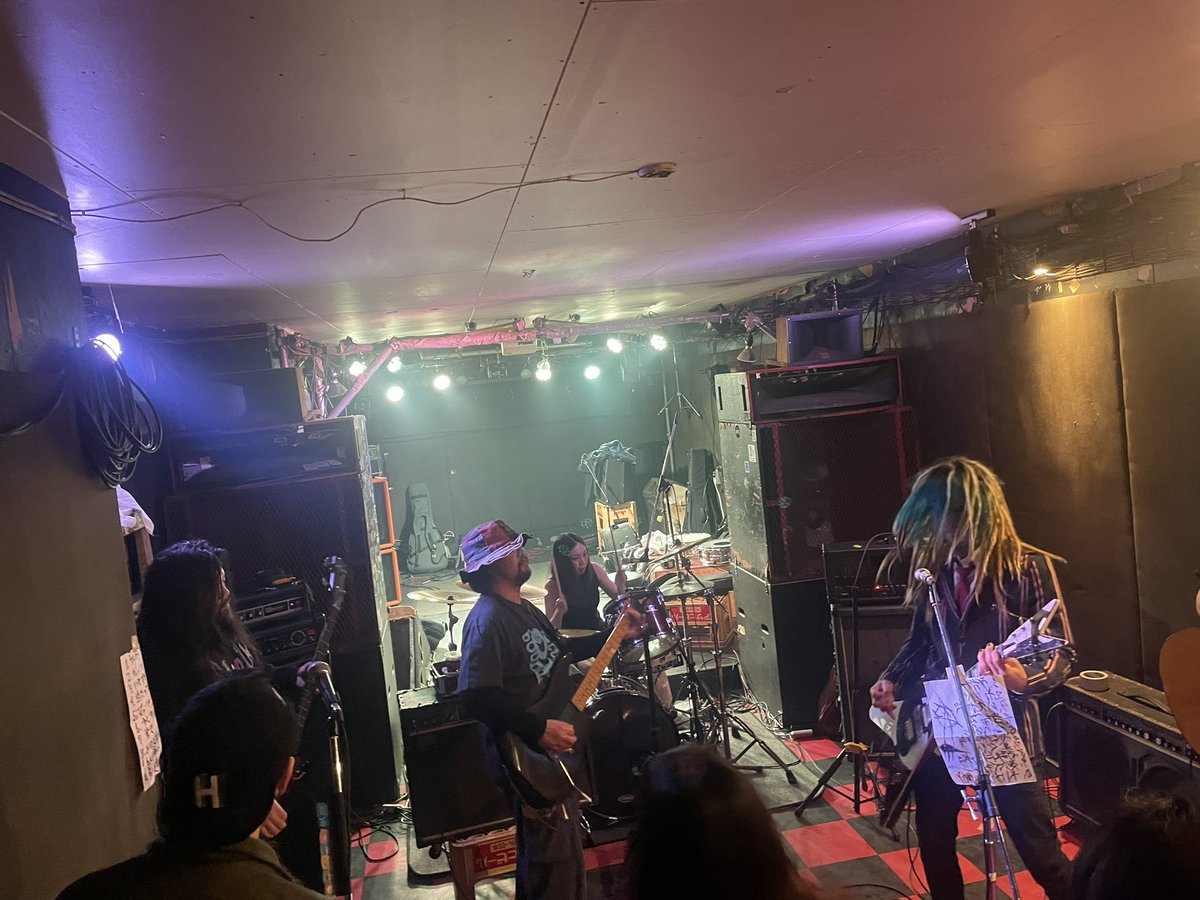 bbb (the booing battle of bounds) tweet media