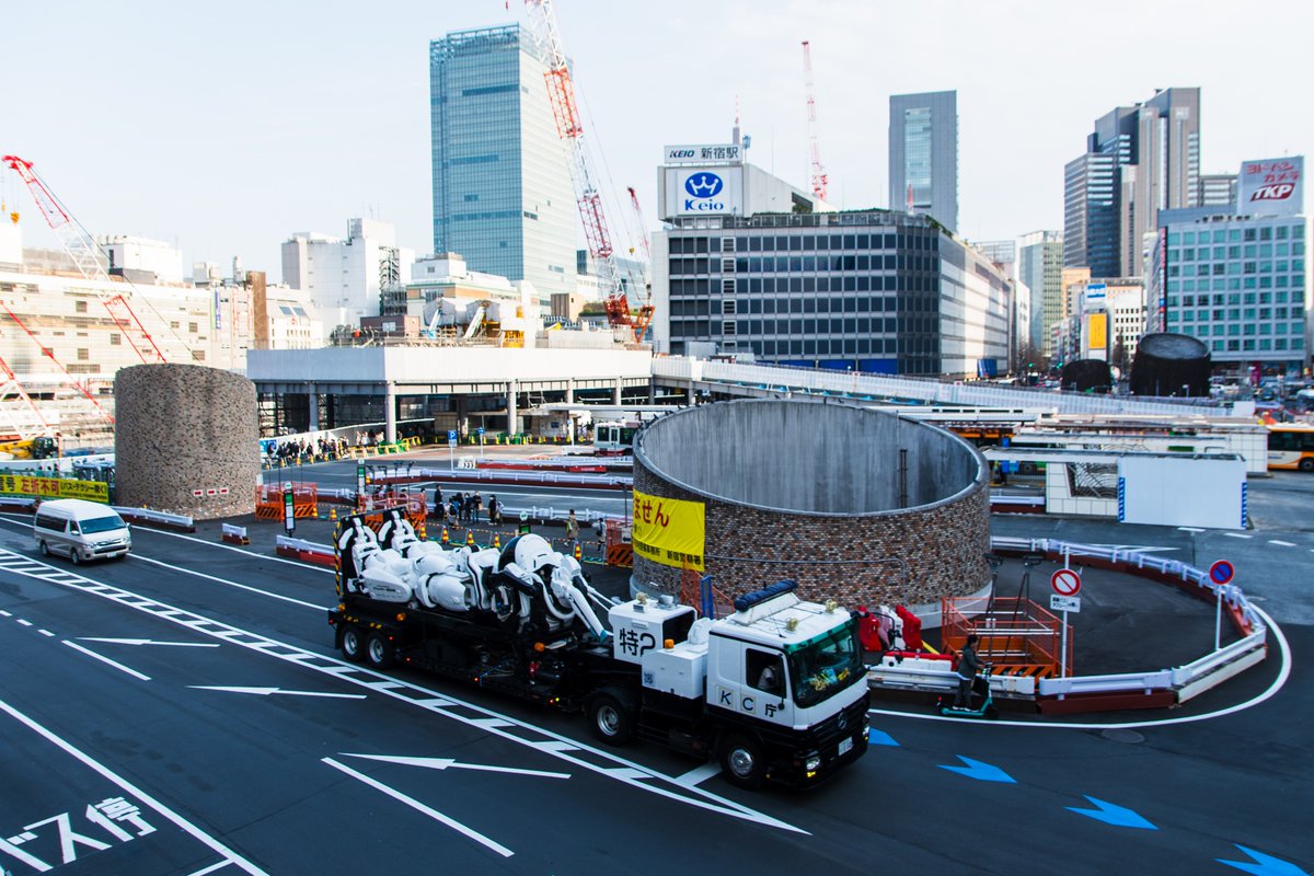 新宿西口
#パトレイバー
#イングラム出動