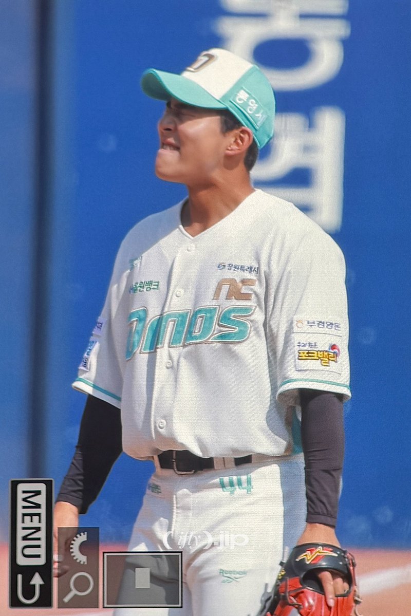 𝗂𝖿𝗅𝗒 tweet media