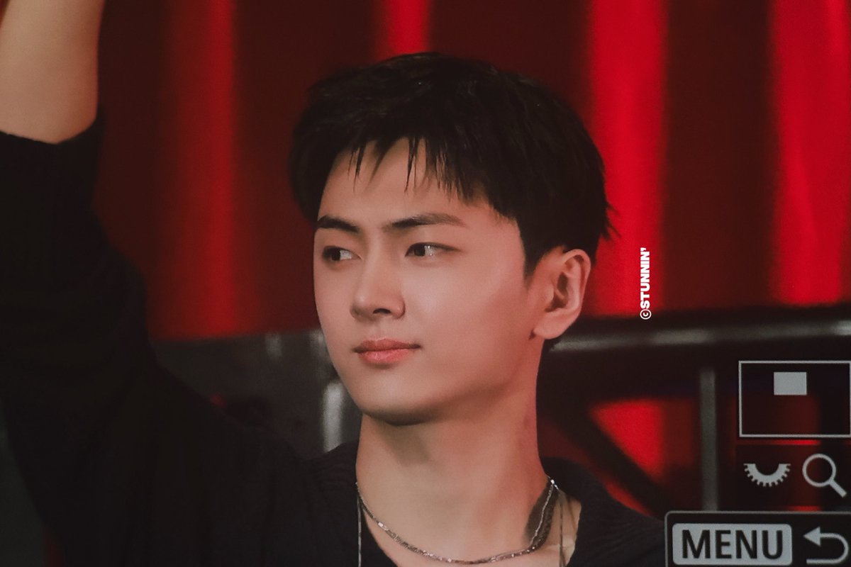 stunnin’ tweet media