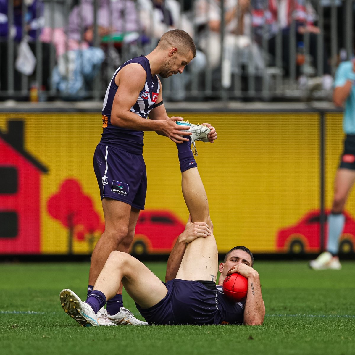 freodockers's tweet photo. help a brother out 😭

#foreverfreo #AFLFreoTigers https://t.co/udFkmv2UGd