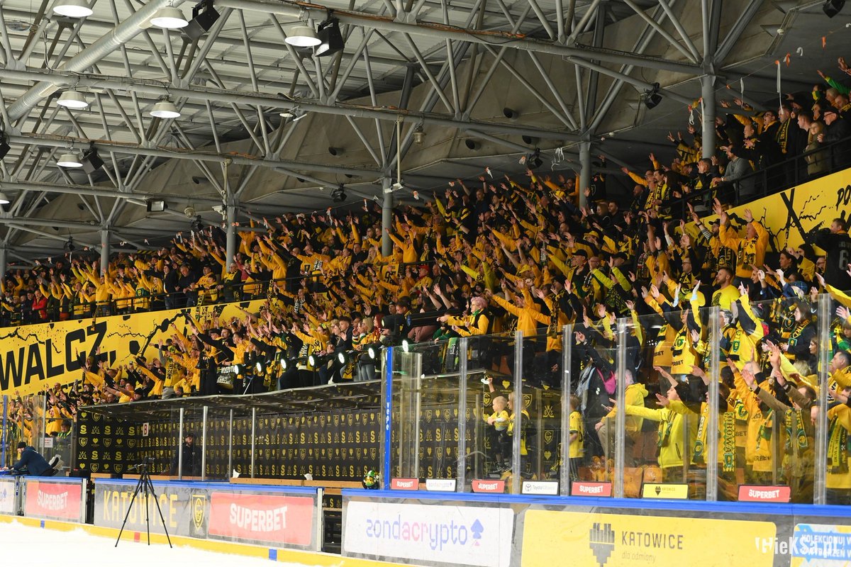 RAZEM TO ZROBILIŚMY! 🔥
Wczoraj wywalczyliśmy awans, a już dziś o 10:00 rusza sprzedaż biletów na mecze finałowe w Satelicie! 

Terminarz finałów:
📅 01.04 | godz. 18:00
📅 02.04 | godz. 20:30

🎟️ bilety.gkskatowice.eu
