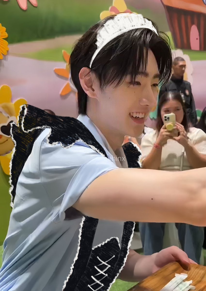 ◥█◤∥ tweet media