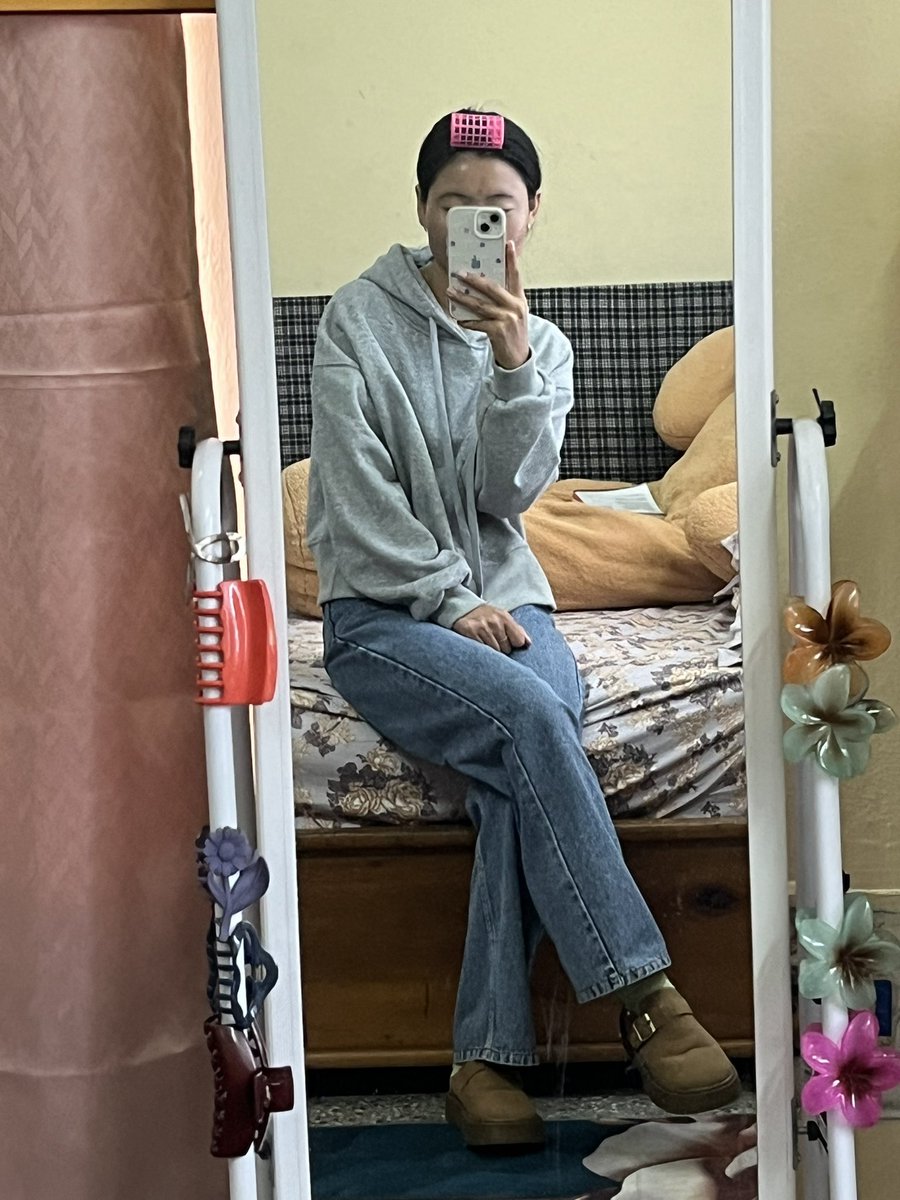 zaamthebookishpotato tweet media