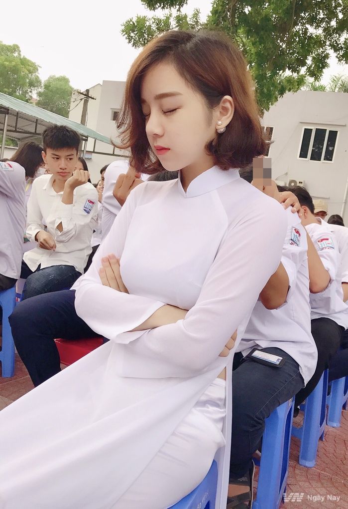dietbuc's tweet photo. 孤单单身，
求约求爱求做爱~#反差 #母狗 #Wataa https://t.co/4dADs9tBgj
