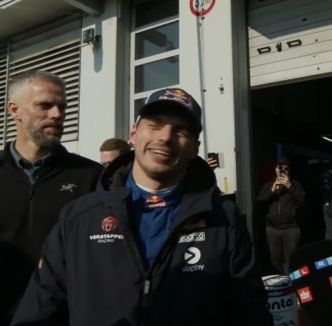 Ell (エル) tweet media