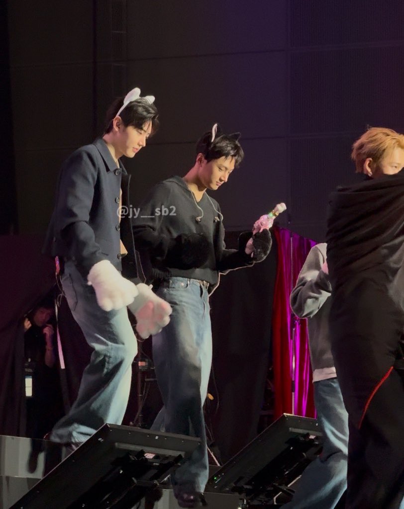 𝓝︎︎ ‎ tweet media