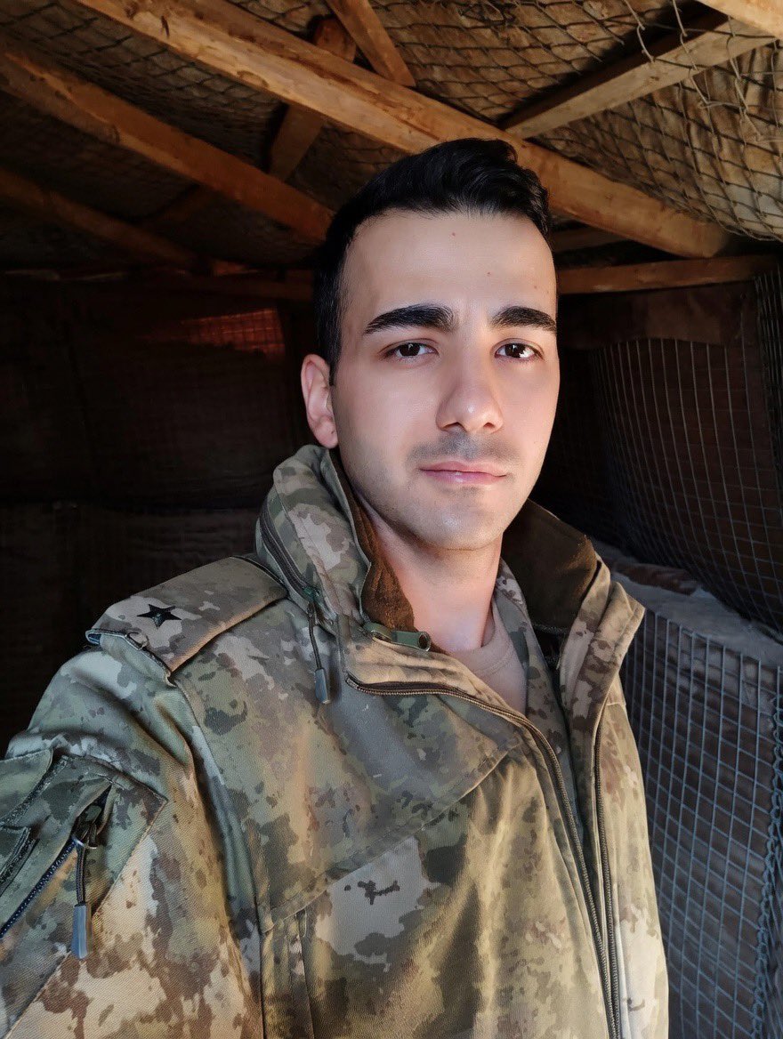 Şehit Teğmen Talha Bahadır 🇹🇷
Görev Süresinin  Bittiği Gün Şehit Düştü.

Aziz Ruhun Şad Olsun