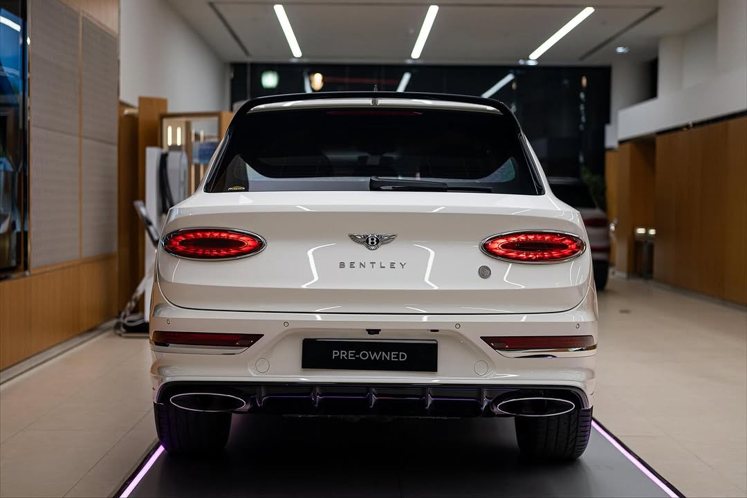 lekan897's tweet photo. Bentley Benteyga https://t.co/jVucHHzqqC