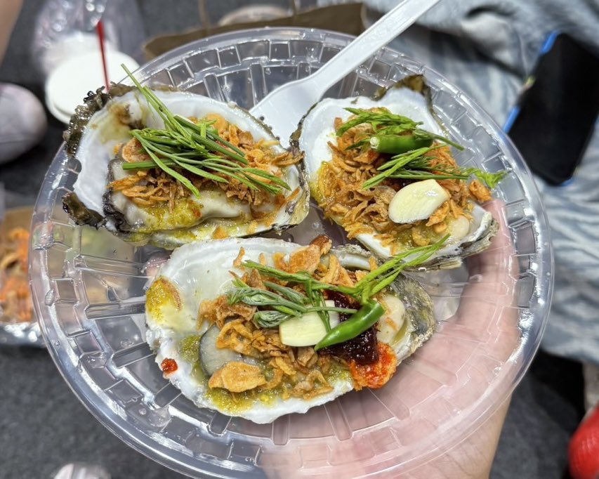 แมวส้มร้อนจะบ้าแต่ยังไม่บ้าദ്ദി（• ˕ •マ tweet media