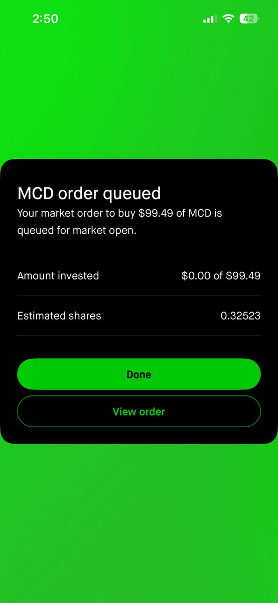 docBAGcuddy's tweet image. Just bought McDonald’s stock because I love it so much. #RonaldMcDonald,#Grimace,#hamburgerscheeseandfries #Hamburgaler