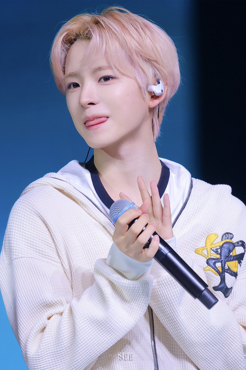 YOU SEE ME ✨ tweet media