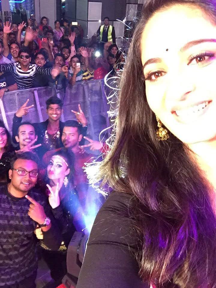 AnushkaShettyPlanet tweet media