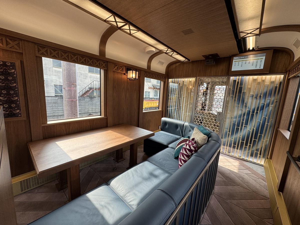 どこにでも行くドスコイ tweet media