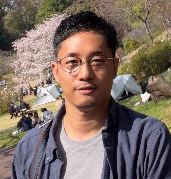 さとしん tweet media