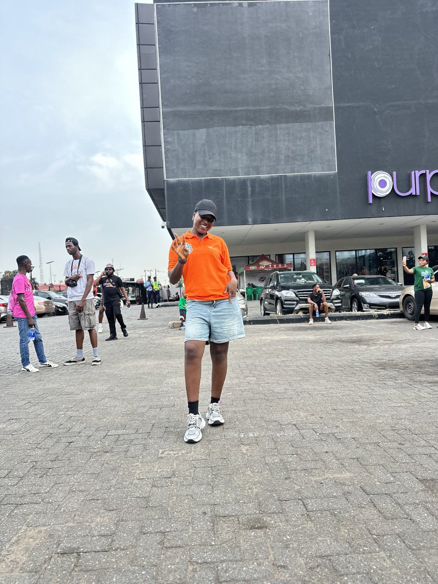 BlackLuna tweet media