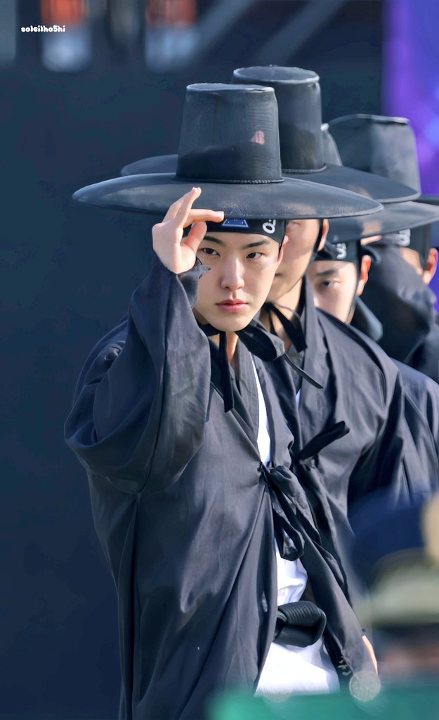 soleilho5hi tweet media