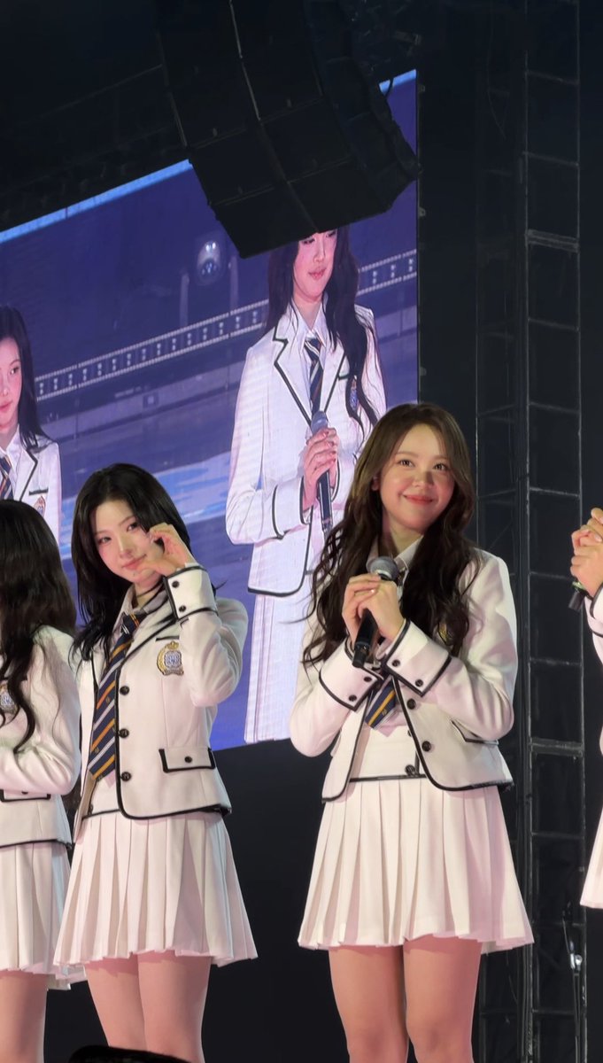 Nin 𝜗ৎ tweet media