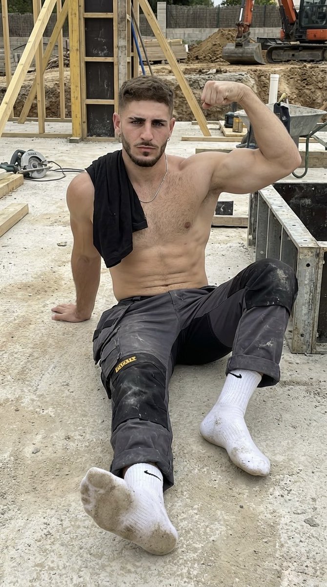 Lads In White Sox (5.5k) tweet media