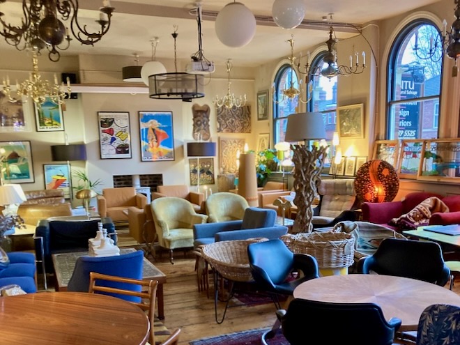 Confidential Guides tweet media