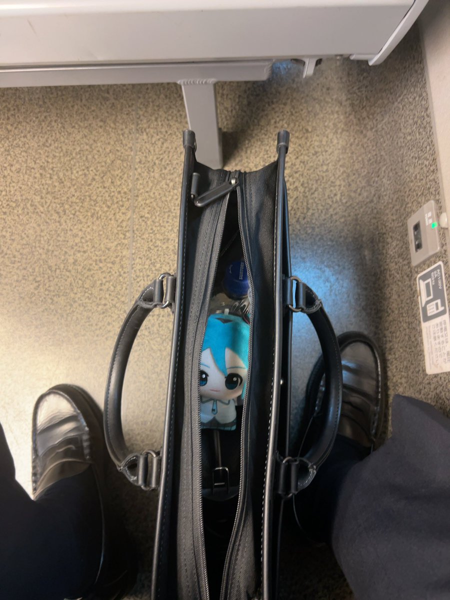 すみす tweet media