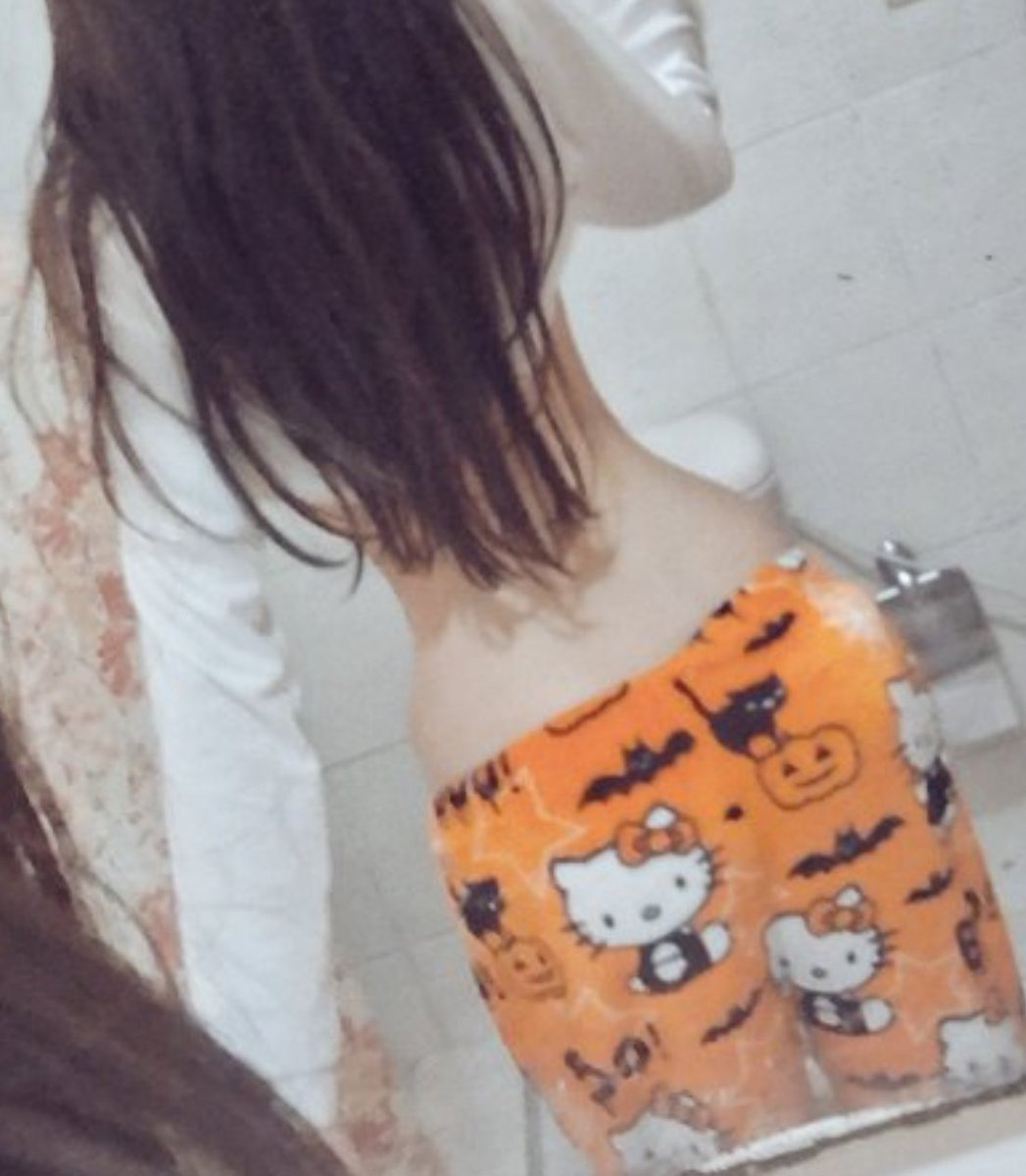 if i followed u its because ur following a pdf tweet media