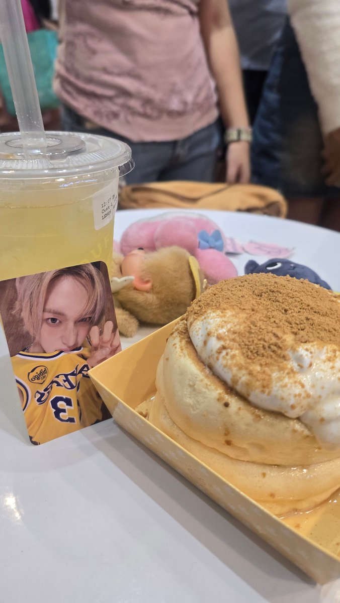 ruticart's tweet image. happy wonton day!!!! 🩵💓