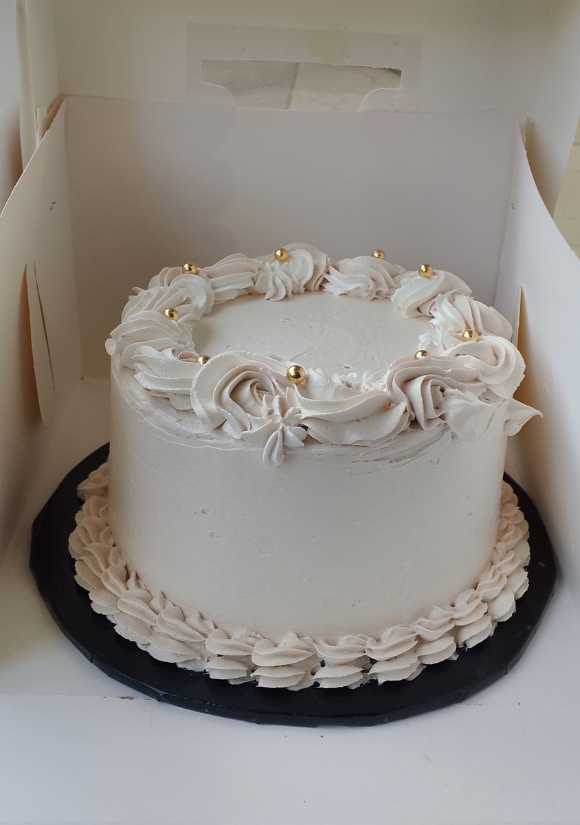 _ayshaamal tweet media