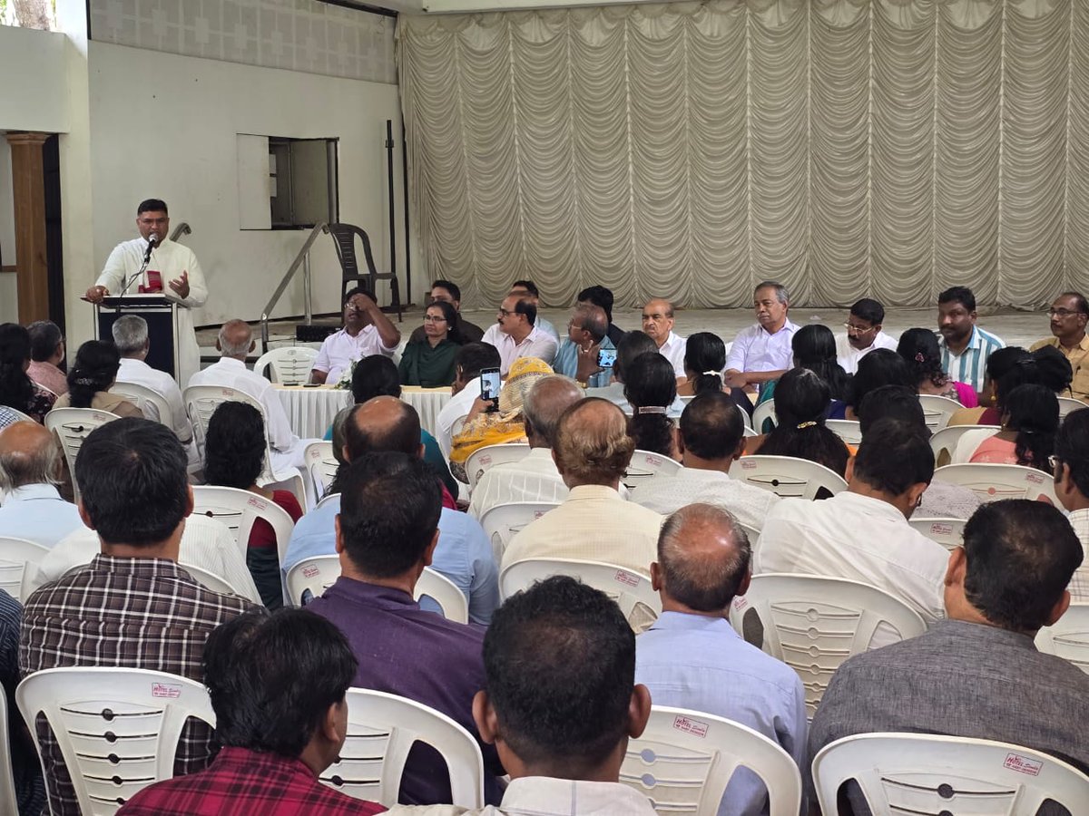 यूडीएफ गठबंधन के वरिष्ठ नेताओं एवं समर्पित कार्यकर्ता साथियों की उपस्थिति में तीन पंचायतों के प्रशिक्षण शिविर का शुभारंभ - सिमला, मनालूर विधानसभा क्षेत्र (जिला थ्रीसुर) केरलम

#KeralaAssemblyElections #KeralaPolitics #keralaelection2026 #केरल_विधानसभा_चुनाव #केरलम #UDF #INC