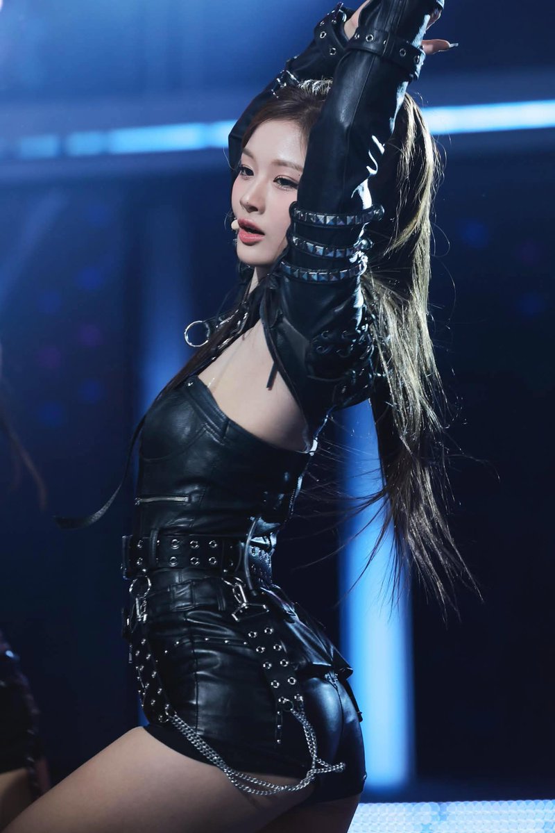 K. Gallery tweet media