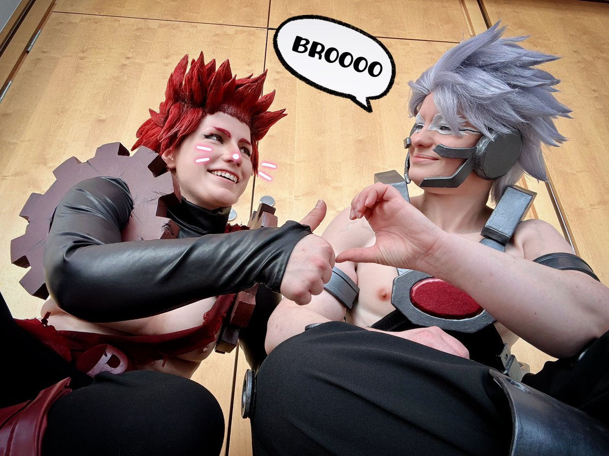 jellsies's tweet photo. Cosplaying Tetsutetsu and Kirishima was such a dream!!! Really can’t wait to wear them again 😭❤️🩶
#kirishima is zero_worx1 on instagram 💪🏻
#tetsutetsu is me 🌚
#bnhacosplay https://t.co/gVxDB391cW