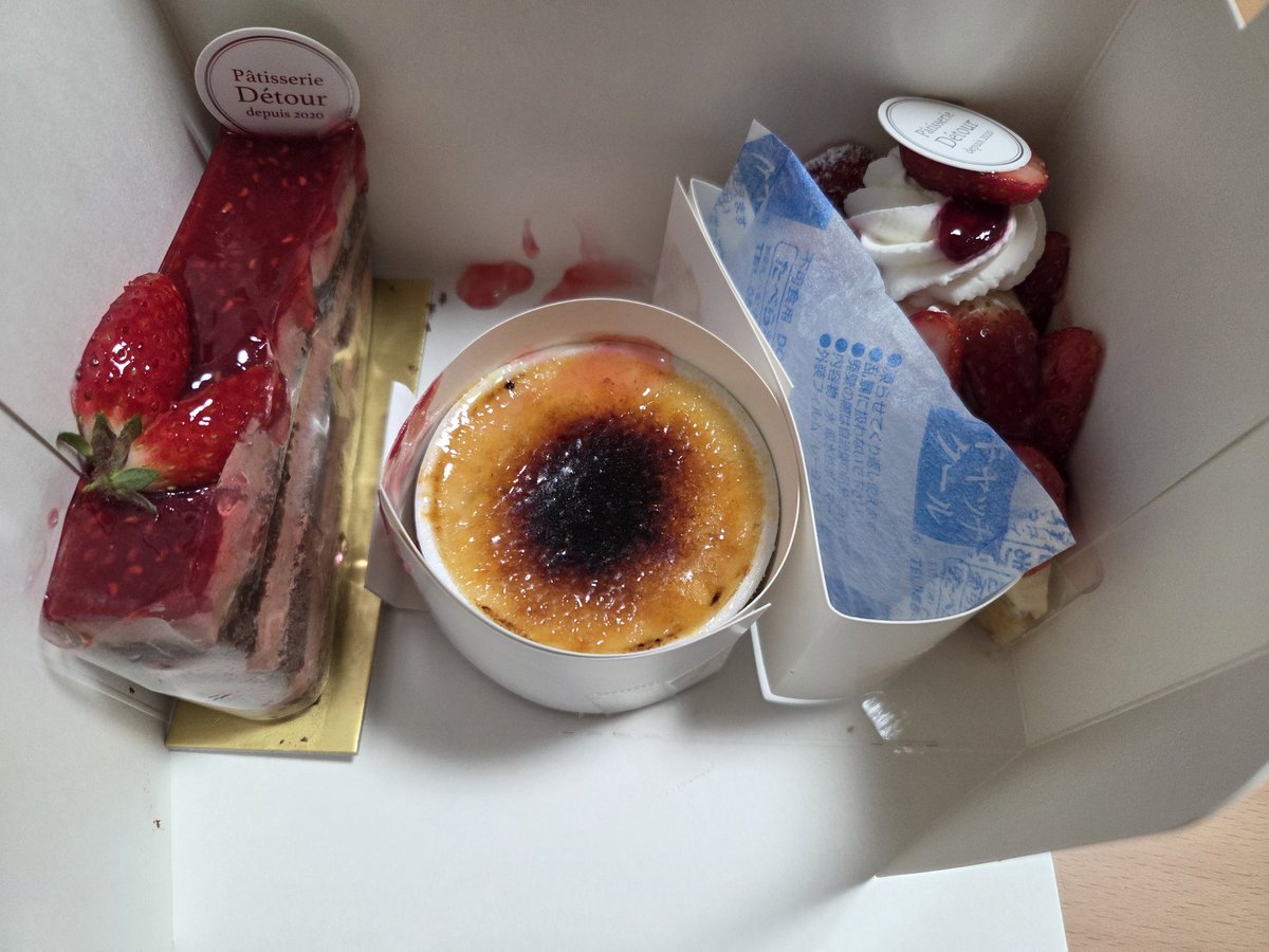 ジュン tweet media