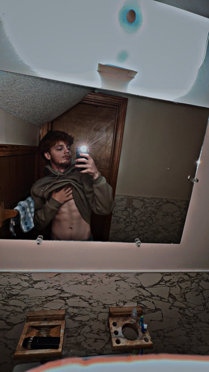 forbiddenging👹😶‍🌫️ tweet media