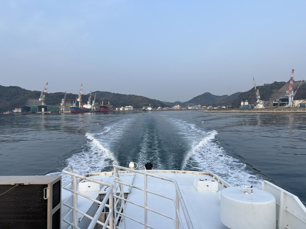 イソミ tweet media