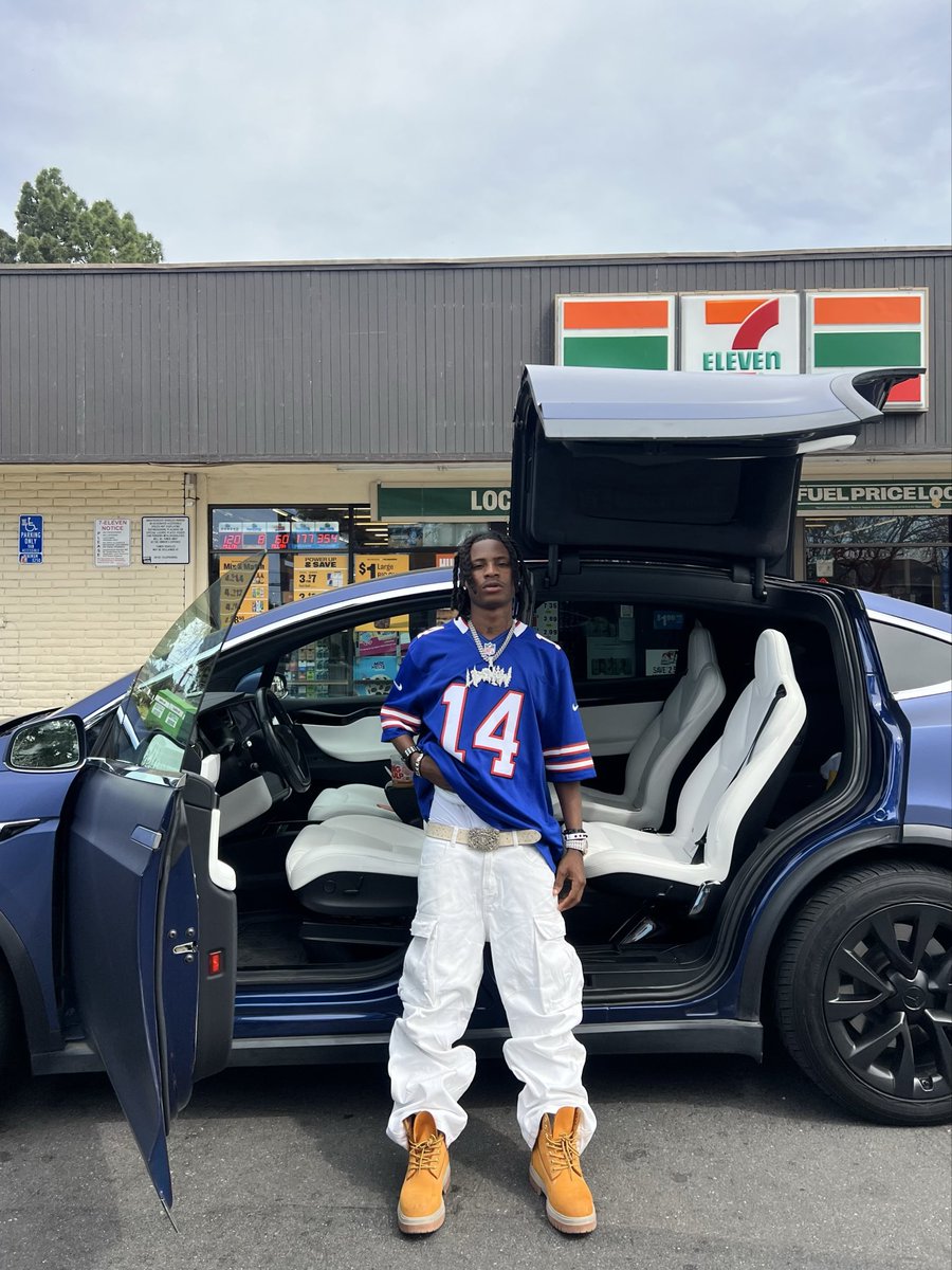 little snow☃️ 444 tweet media