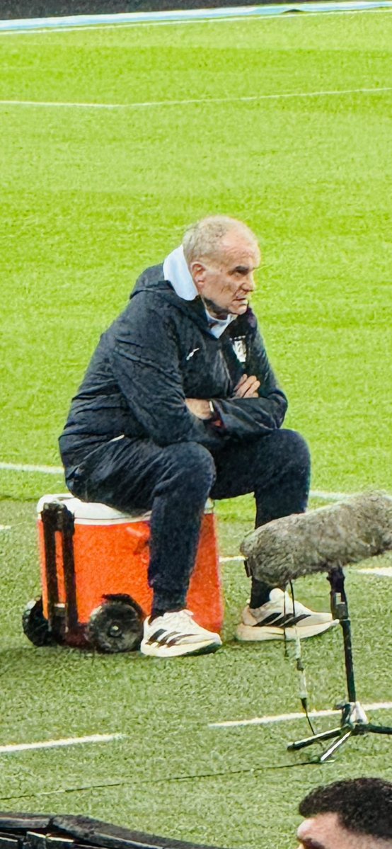 The Ghost of Vim Fuego💛💙🤍 tweet media