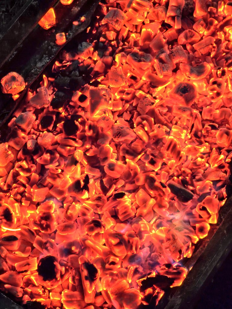 کیانا tweet media